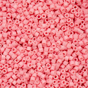 Cylin 11/0 Opaque Pink Ceylon