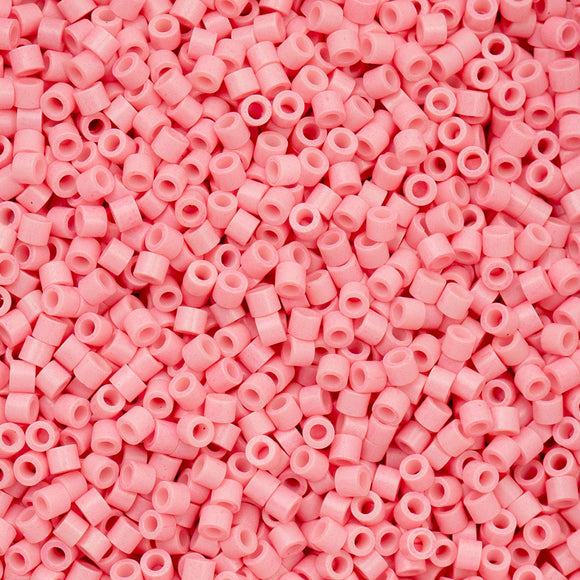 Cylin 11/0 Opaque Pink Ceylon