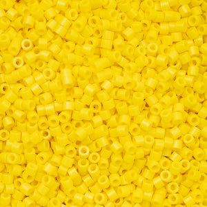 Cylin 11/0 Opaque Yellow