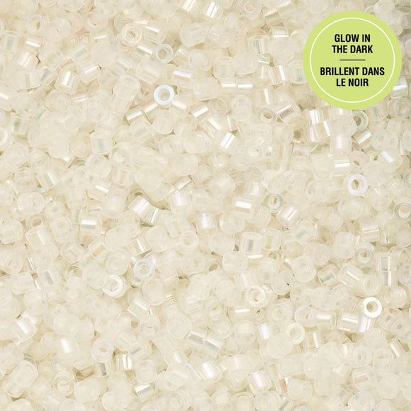 Cylin 11/0 Glow in the Dark AB - White to Green