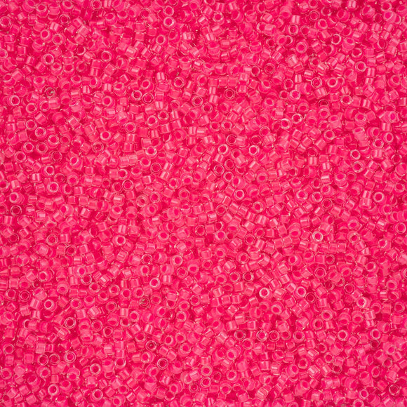 Delica 11/0 Wild Strawberry Luminous