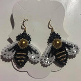 Bee earrings and Pop Socket